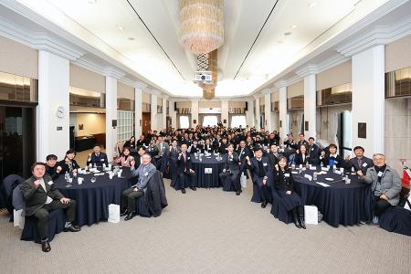 ���� ����