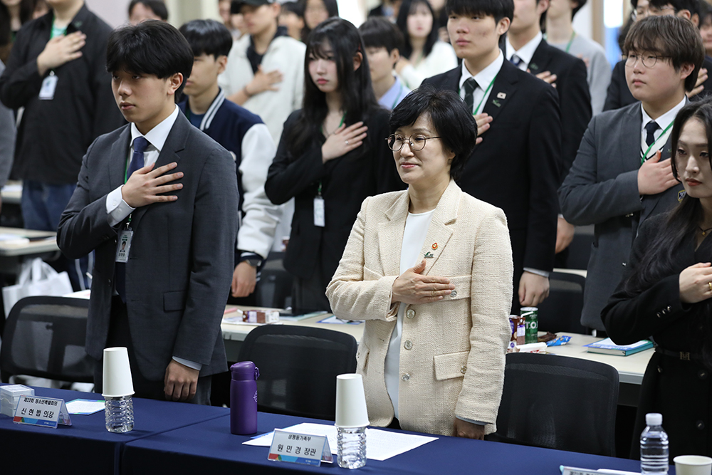 ��22ȸ û�ҳ�Ư��ȸ�� ����� ����